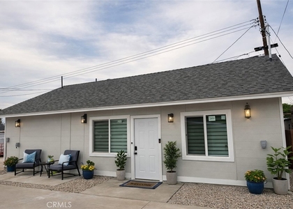 559 E Juanita Avenue - Photo 1