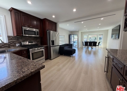 8561 Kyle Street - Photo 1