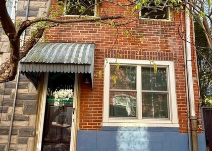 1215 S Marshall Street - Photo 1