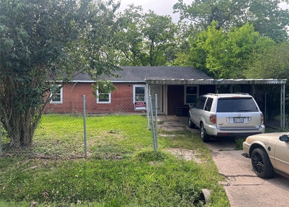 10010 Cathedral Drive - Photo 1