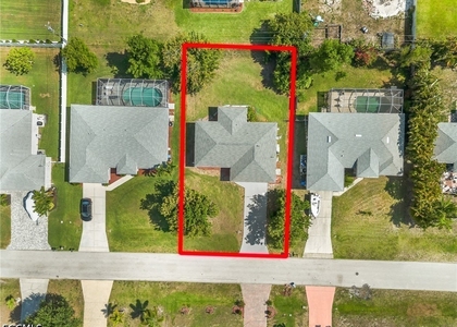 930 Sw 34th Street - Photo 1