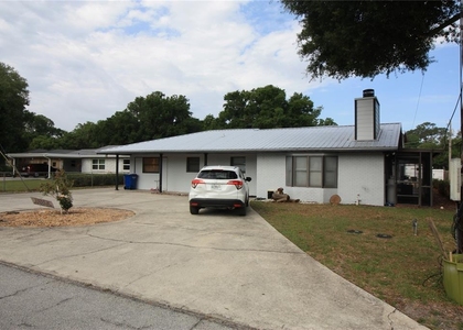 521 20th Street Sw - Photo 1