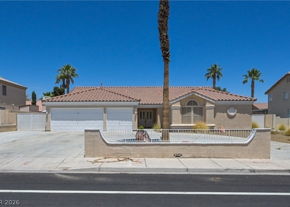 968 E Robindale Road - Photo 1