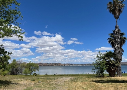 16242 Grand - Photo 1
