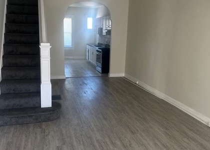 717 N Luzerne Avenue - Photo 1