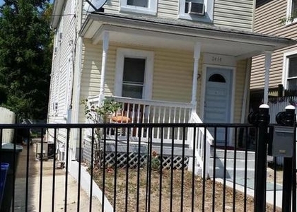 2414 Hamlin Place Ne - Photo 1