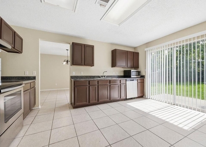 1109 Bradbury Ln - Photo 1