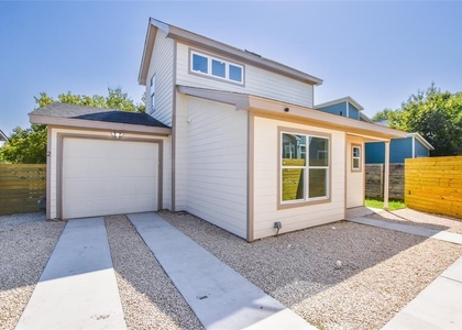 7103 Bennett Ave - Photo 1