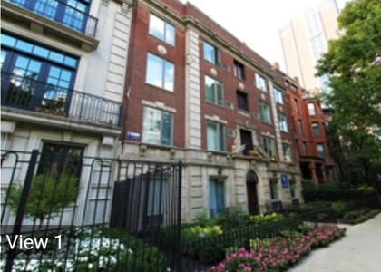 1504 N Dearborn Parkway - Photo 1
