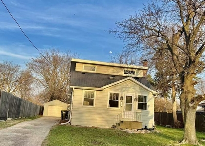 519 N Park Street - Photo 1