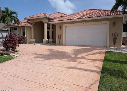 161 Se 17th Street - Photo 1