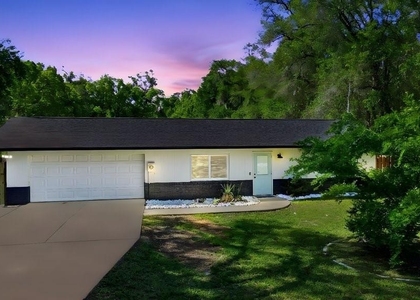 550 E Minnesota Avenue - Photo 1