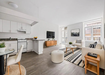 33 Gold Street - Photo 1