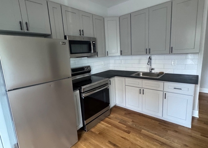 980 Hancock Avenue - Photo 1
