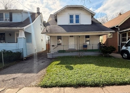 140 Parkridge Avenue - Photo 1