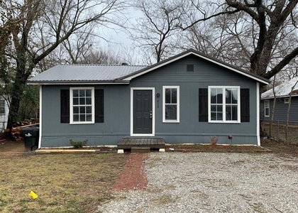615 W Coffin Street - Photo 1