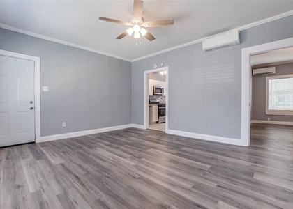 320 W Canty Street - Photo 1