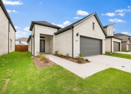 405 Green Gables Drive - Photo 1