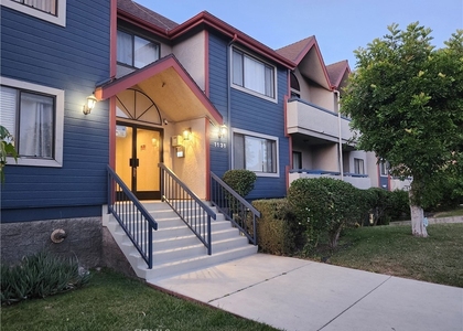 1131 E Doran - Photo 1