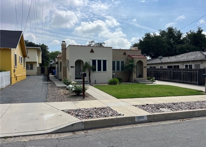 136 Poinsettia Avenue - Photo 1