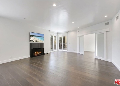 723 Westmount Drive - Photo 1