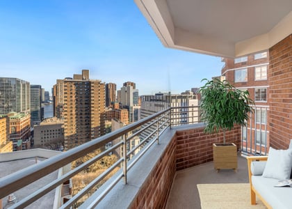 2nd Avenue - Photo 1