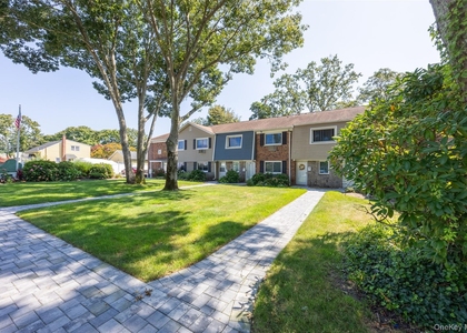 40 W 4th Street - Photo 1