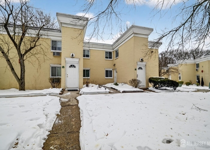 22 Lake Avenue - Photo 1
