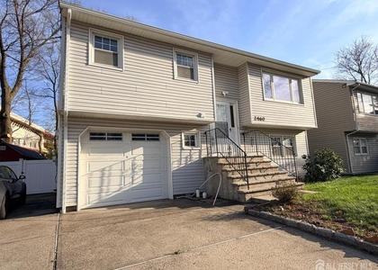 2460 Woodbridge Avenue - Photo 1