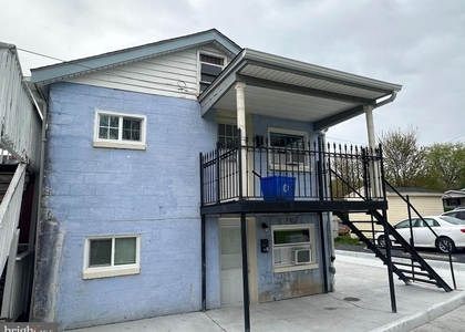 434 Kent Street N - Photo 1