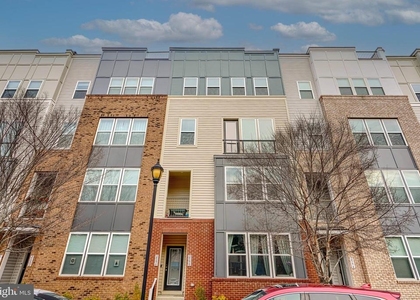 2596 Neabsco Common Place - Photo 1