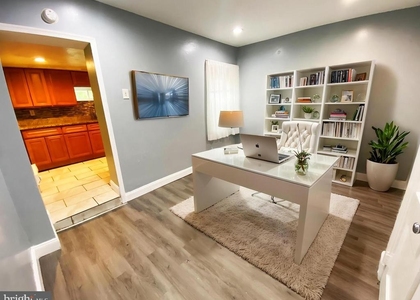 2731 N Hope Street - Photo 1