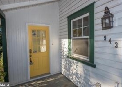 943 Fairview Avenue - Photo 1