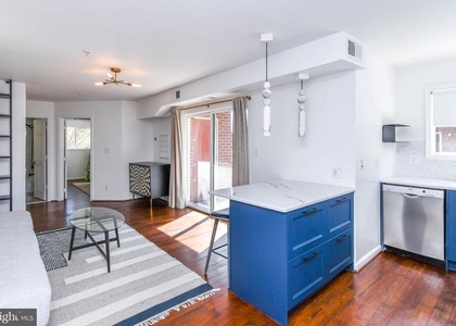 1386 Bryant Street Ne - Photo 1