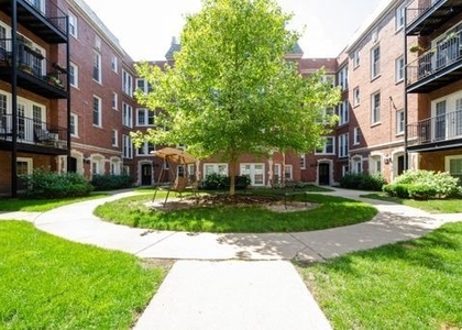 7730 N Ashland Avenue - Photo 1