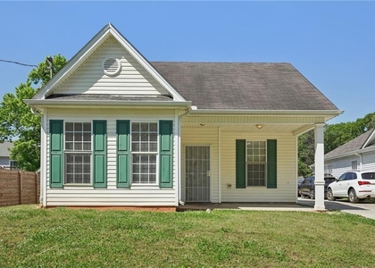 2596 Bates Street Se - Photo 1