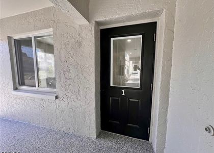 4102 Se 19th Place - Photo 1