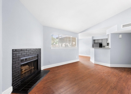 7200 W T C Jester Boulevard W - Photo 1