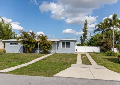 3208 Pinetree Street - Photo 1