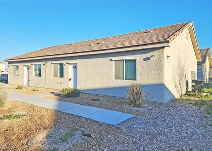 1121 Sixshooter Avenue - Photo 1