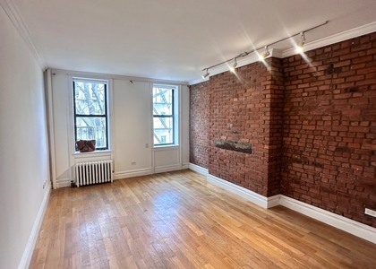 237 west 10th street - Photo 1