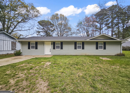 3006 Stanton Road Se - Photo 1