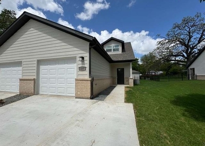 417 W Dulin Street - Photo 1
