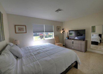 3201 Ne 23rd Street - Photo 1