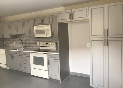 142 Sw 8th Avenue - Photo 1