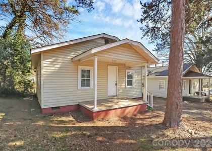 2510 Hemphill Street - Photo 1