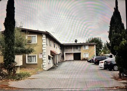 10960 Campus - Photo 1