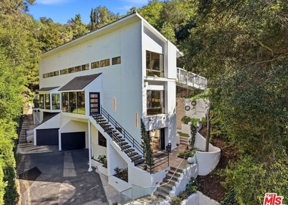 2350 Benedict Canyon Drive - Photo 1