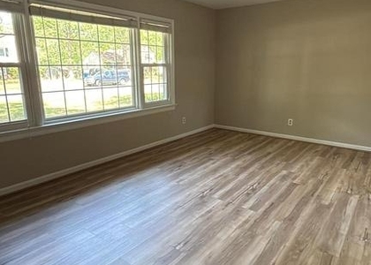 521 Laurel Avenue - Photo 1