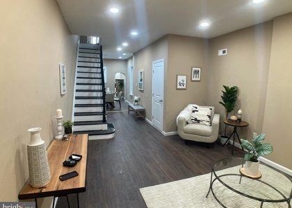2060 E Orleans Street - Photo 1